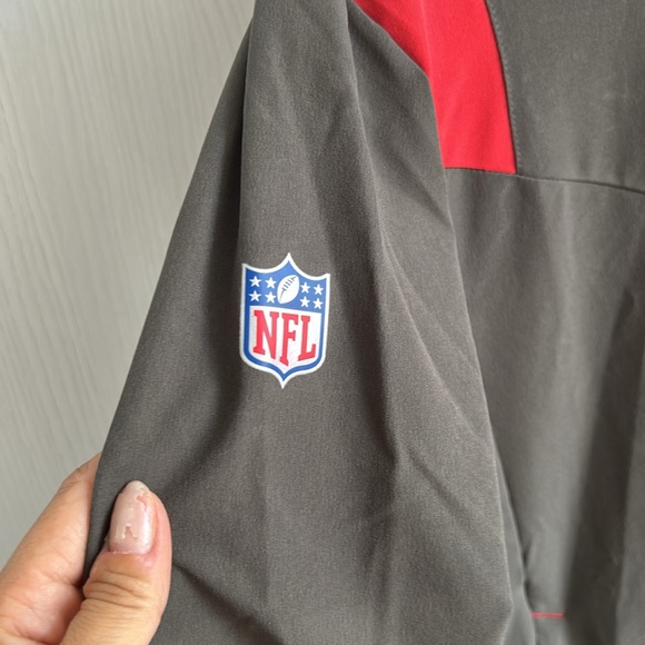 Nike Pewter Tampa Bay Buccaneers 21" Sideline Coaches Repel Quarter-Zip Jacket M - Picture 7 of 12